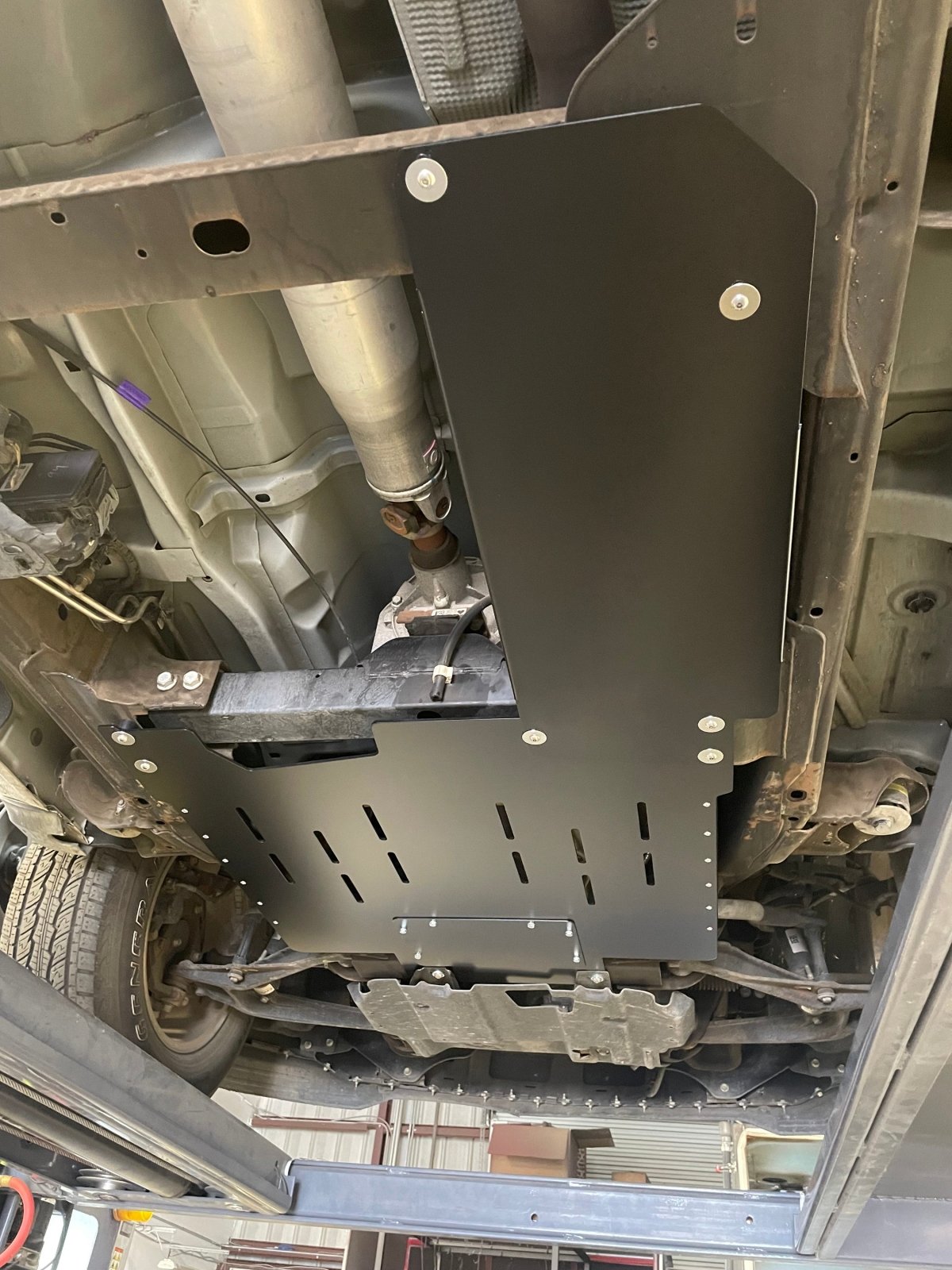 Chevrolet Silverado / GMC Sierra 1500 Catalytic Converter Guard (2014-2018)