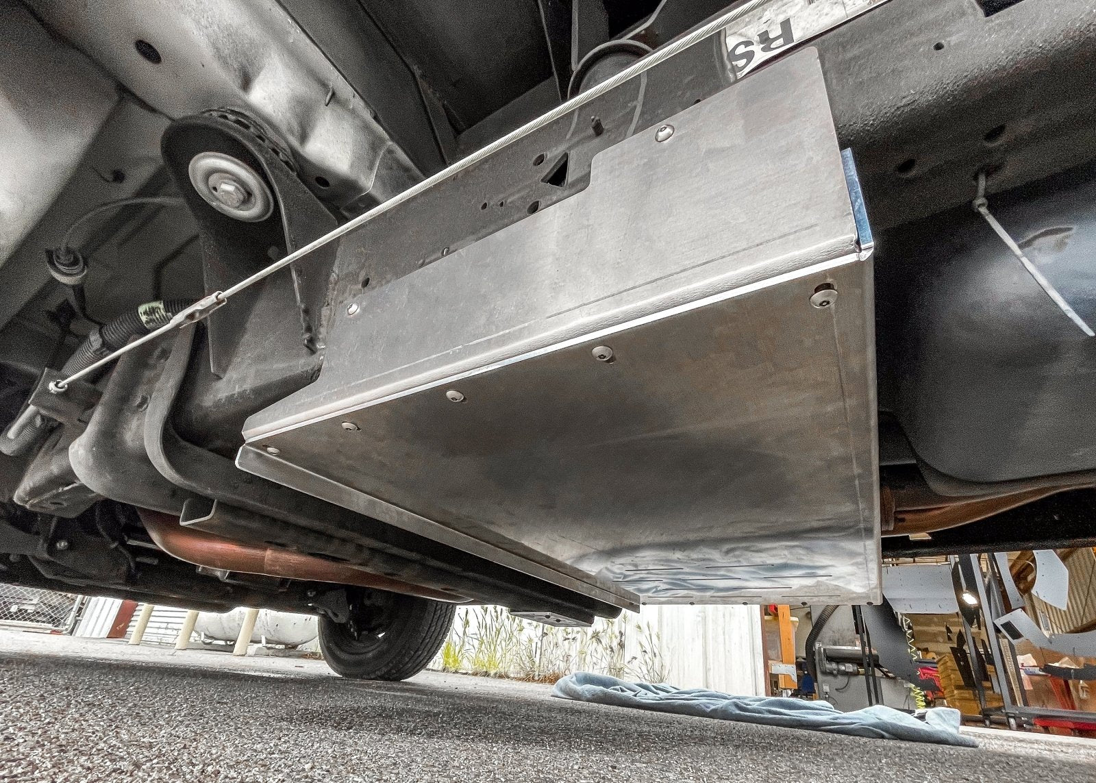 Chevrolet/GMC Express & Savana 2500/3500 Catalytic Converter Guard (2010-2020)