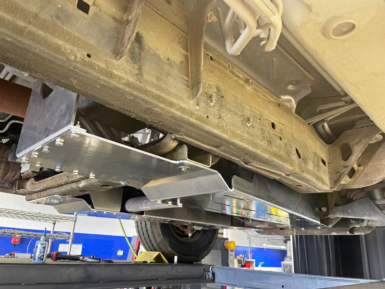 Chevrolet/GMC Express & Savana 2500/3500 Catalytic Converter Guard (2010-2020)