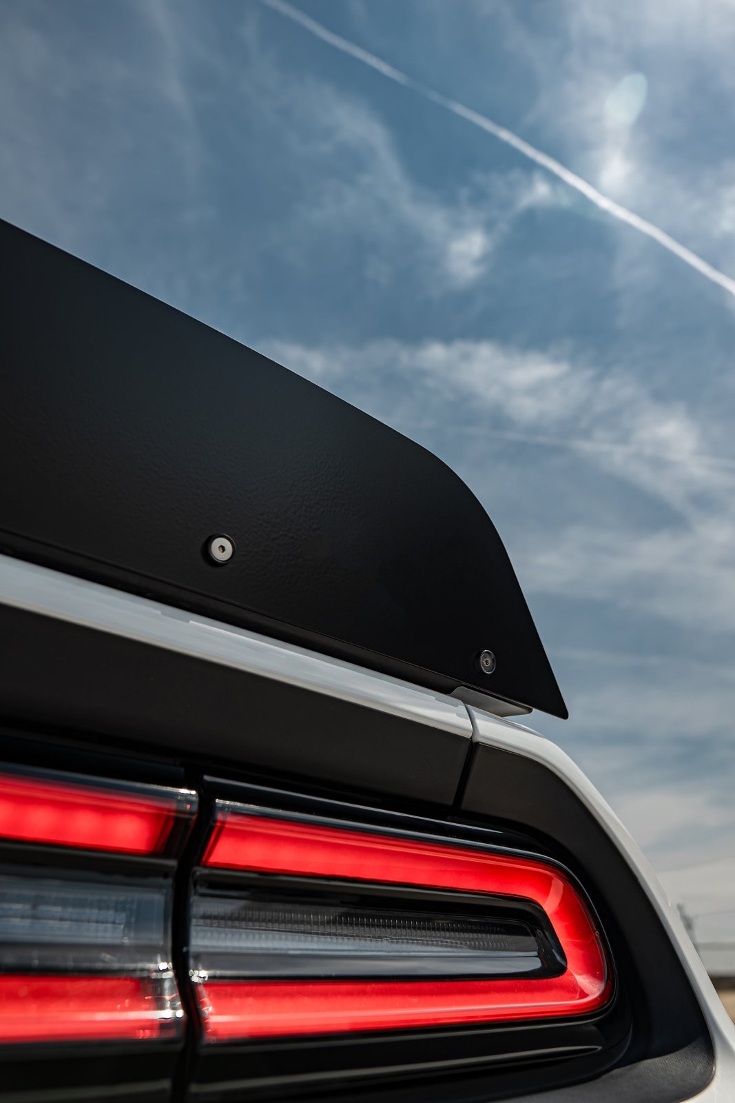 Dodge Challenger (2015-2024) 2-Layer Wicker Bill V1