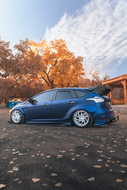 Ford Focus SE / ST / RS (2011-2018) Rear Window Vents (PAIR) - Hatchbacks