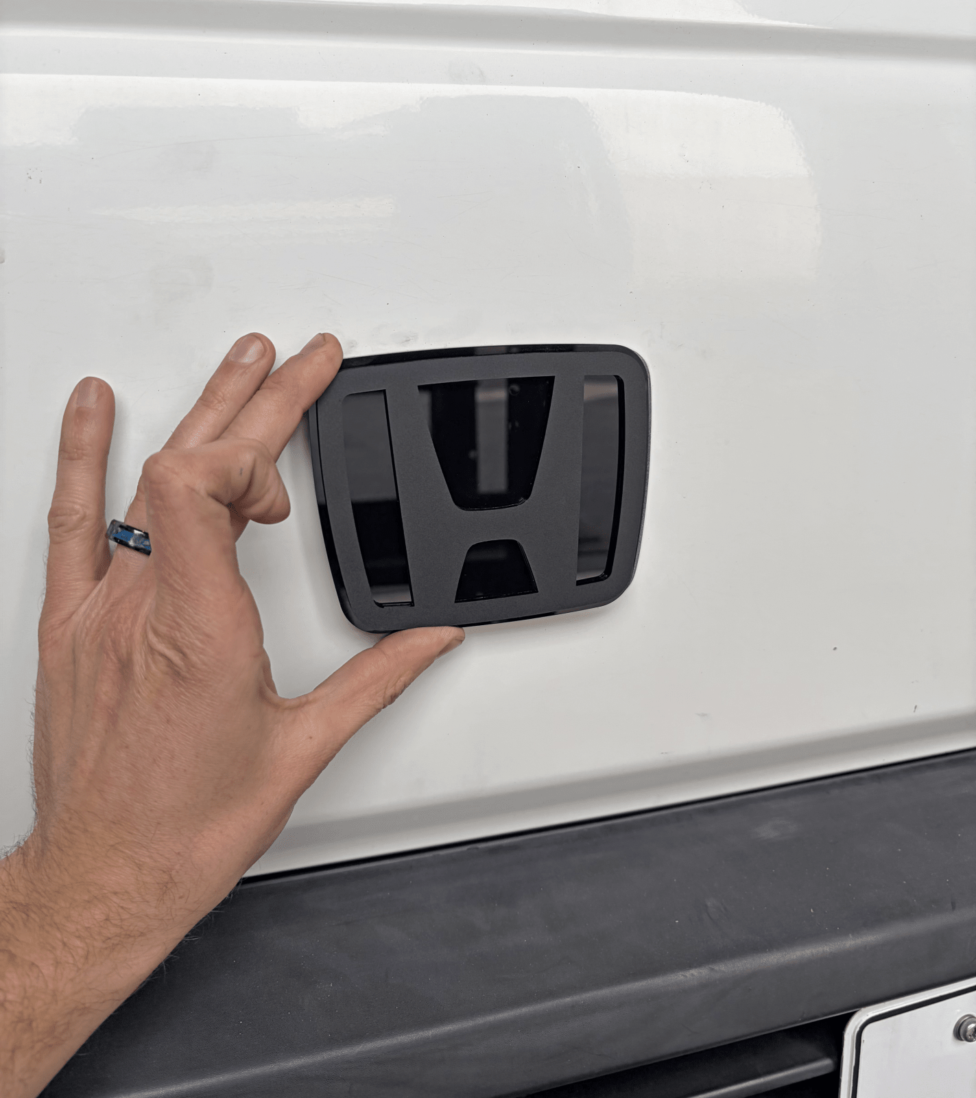Honda Acty HA(1-4) & HH(1-4) Front "H" Emblem Replacement (1988-1999)