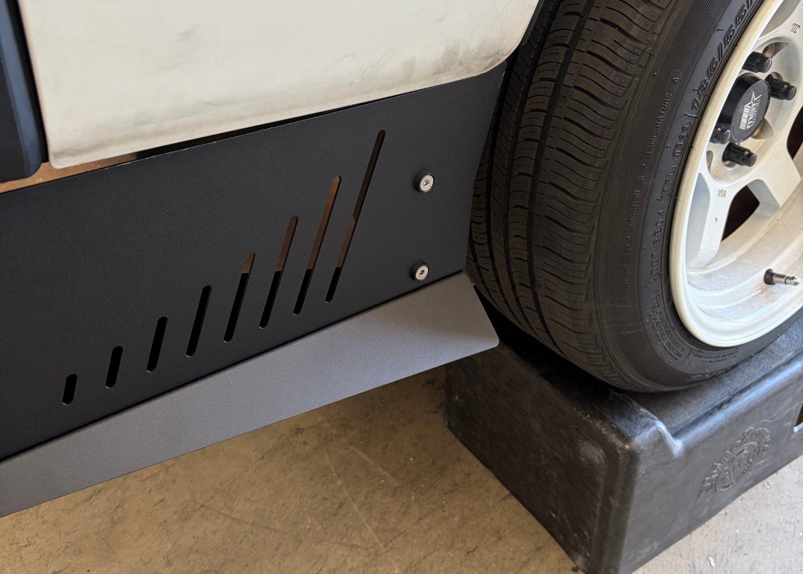 Honda Acty HA3 / HA4 (1990-1999) Front Splitter
