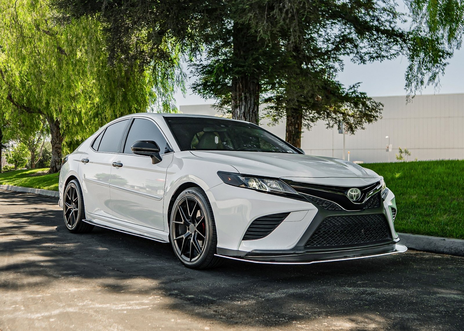 Toyota Camry (2018-2024) SE / XSE Chassis Mount Front Splitter