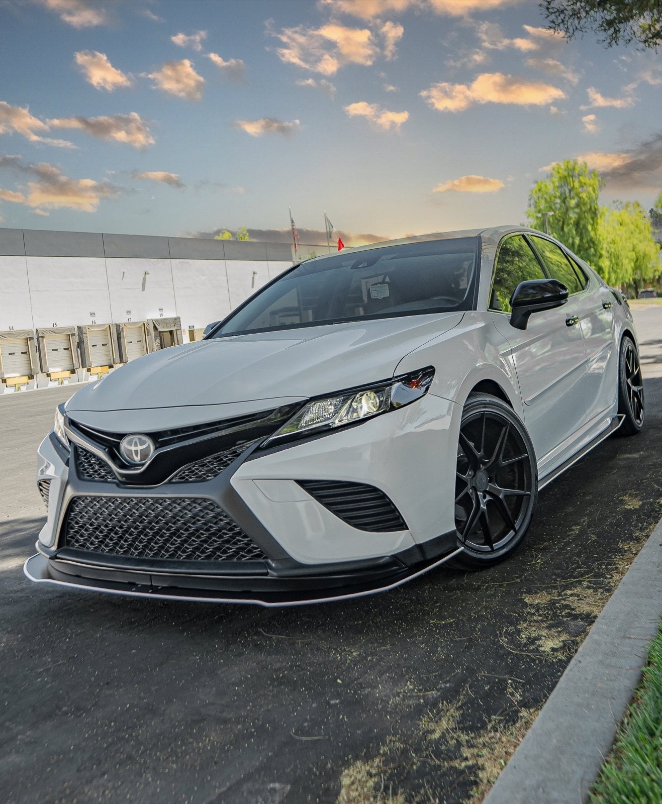 Toyota Camry (2018-2024) SE / XSE Chassis Mount Front Splitter