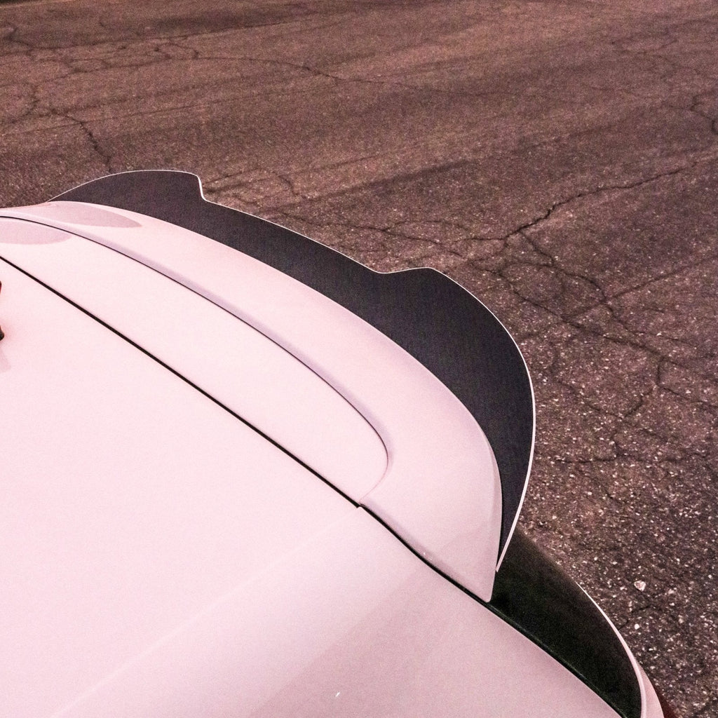 Volkswagen MK6 (2010-2014) Golf GTI / R Rear Spoiler Extension V3 CARBON FIBER EDITION