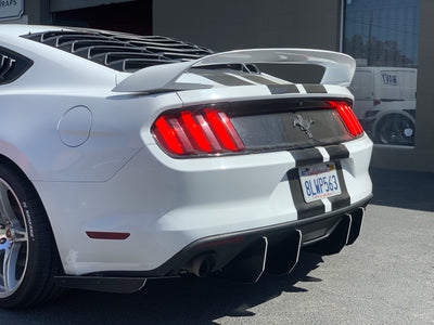 2015 - 2017 Ford Mustang: V2 Honey Comb Design Diffuser